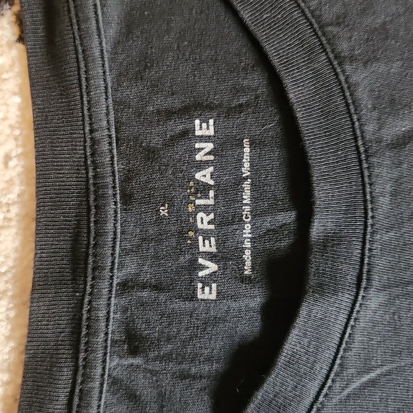Everlane long sleeved t-shirt - Picture 3 of 4